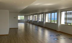 250 m&sup2; office in Neapolis with sea view 