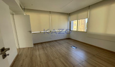 250 m&sup2; office in Neapolis with sea view 