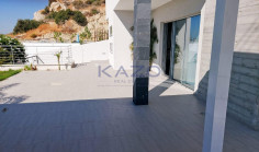 Spacious 4-bed villa in Palodeia with mountain views 