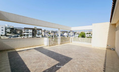 Stylish 2-bed penthouse in Agios Athanasios with city views 