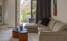 Modern furnished 3-bed house in Agios Athanasios 