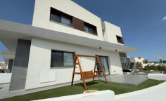 Spacious 3 bedroom house to rent in Latsia