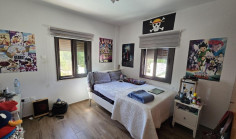 6 bedroom house for sale in Paralimni
