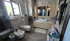6 bedroom house for sale in Paralimni