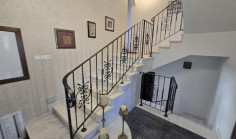 6 bedroom house for sale in Paralimni