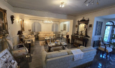 6 bedroom house for sale in Paralimni