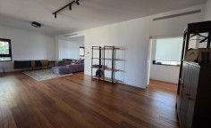 Spacious 4 bedroom apartment to rent in Engomi