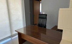 Large commercial for rent in Engomi