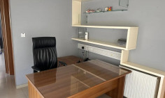 Large commercial for rent in Engomi