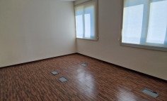 Large commercial to rent in Aglantzia