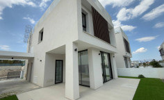 5 bedroom house to rent in Geri