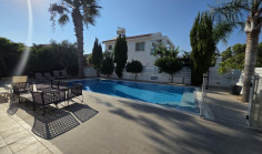 Spacious 4 bedroom house to rent in Protaras