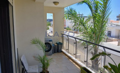 Charming 2-bed apartment in Mesa Geitonia with city views 