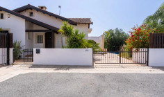 2 bedroom house to rent in Agia Thekla