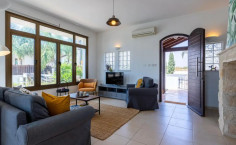 2 bedroom house to rent in Agia Thekla