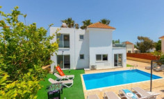 4 bed house for sale in Agia Thekla
