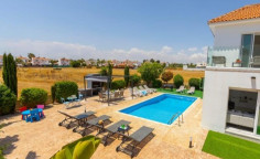 4 bed house for sale in Agia Thekla