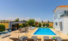 4 bed house for sale in Agia Thekla