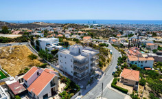 Modern 2-bed apartment with sea views in Agia Fyla 