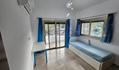 Elegant five bedroom house for rent in Paramytha 
