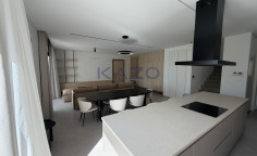 Modern 5-bed villa in Agios Athanasios with sea views 