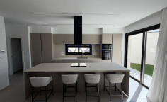 Modern 5-bed villa in Agios Athanasios with sea views 