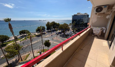 Furnished seafront 2-bed apartment in Neapolis 