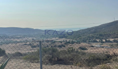 Spacious 4-bed villa in Monagroulli with sea views 