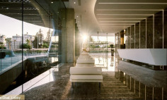Office 130 m2 to rent in Neapolis