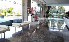 Office 130 m2 to rent in Neapolis