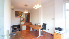 Office / shop in St Raphael area for sale 