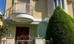 A 5-bedroom luxury house for rent at Papas area! 