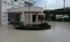 Luxury three-floor villa in Ayios Tychonas 