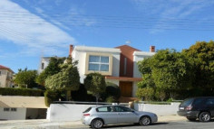 Modern house at sfalagiotissa 