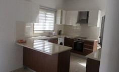 4 bedroom house close to sandy beach 