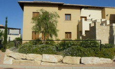 Three bedroom apartment in Aphrodite Hills 