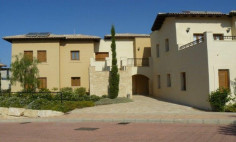 Three bedroom apartment in Aphrodite Hills 