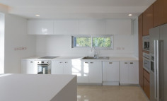Luxury 4-bed villa in Ayios Tychonas area very near to 5 star hotels 