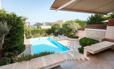 Luxury sea view villa in the most privileged area of Limassol 