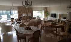 Luxurious 3-bedroom apartment for sale in ay. Tychonas 