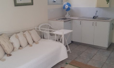Luxurious 3-bedroom apartment for sale in ay. Tychonas 