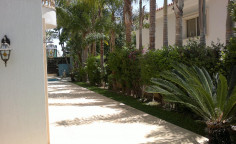 Large 6-bed villa for sale on st. Raphael marina beach! 