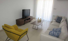 Spacious 2-bedroom apartment near the beach! 