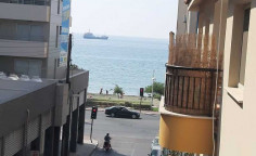 Sea view 2-bedroom apartment for sale near the beach 
