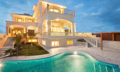 Luxurious villa in one of the beautiful and prestige areas of Limassol 