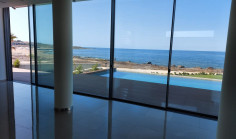 Beautiful 4 bedroom house with swimming pool for sale in Kato Paphos