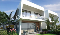 Luxury 3 bedroom house with swimming pool for sale in Livadia