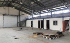 Spacious warehouse 822 m2 for sale in Aradippou