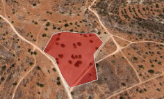 Spacious commercial in Ypsonas