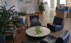 Large office to rent in Agios Athanasios